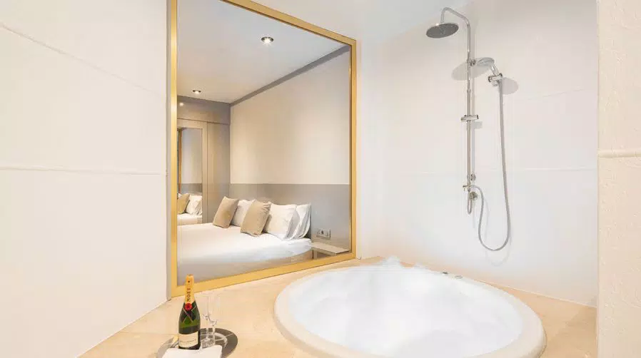 Whirlpool Suite - Hotel Punt14